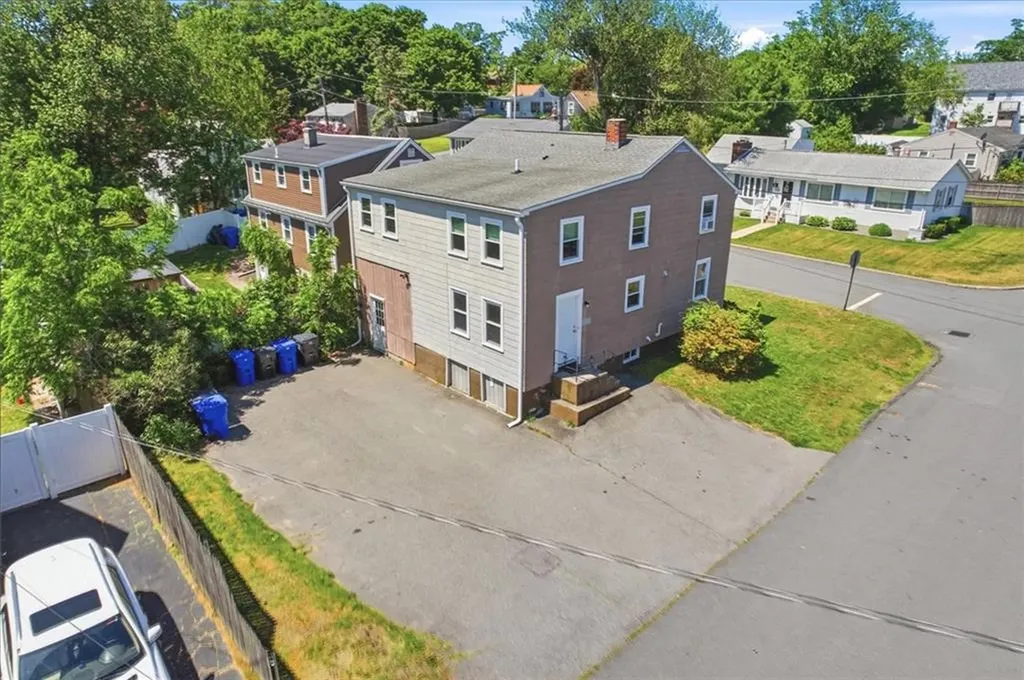 2 Redfern Street East Providence RI 02915