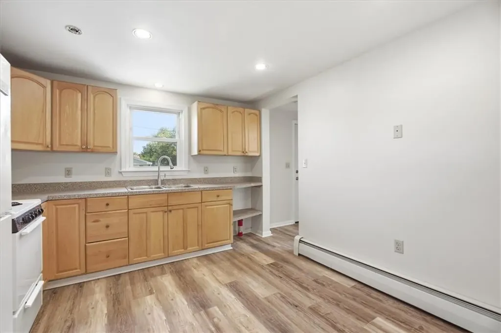 2 Redfern Street East Providence RI 02915
