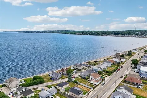 479 Park Avenue Portsmouth RI 02871