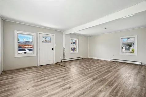 479 Park Avenue Portsmouth RI 02871