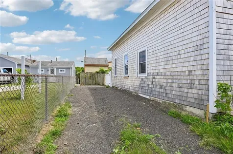 479 Park Avenue Portsmouth RI 02871
