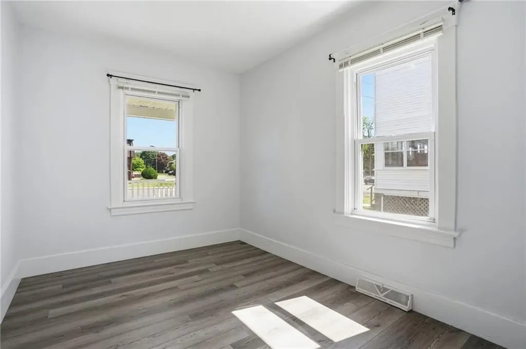 1009 Willett Avenue East Providence RI 02915