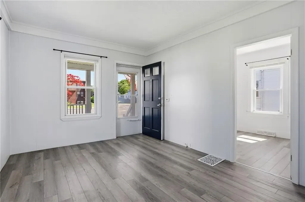 1009 Willett Avenue East Providence RI 02915