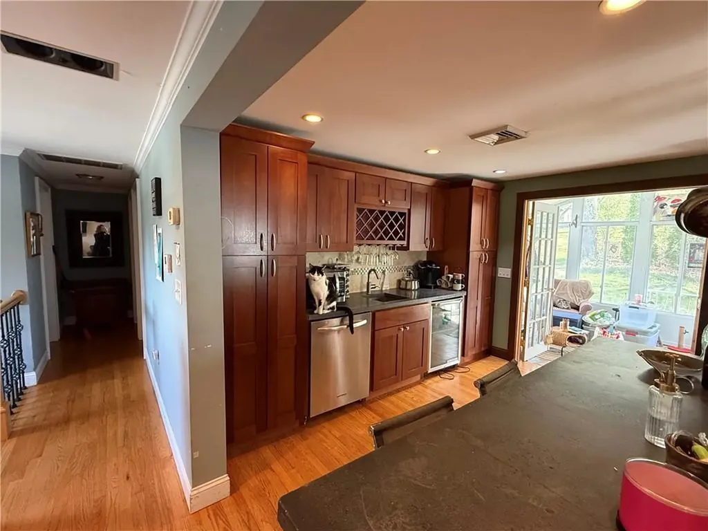 1 Edgewood Avenue Hopkinton RI 02804