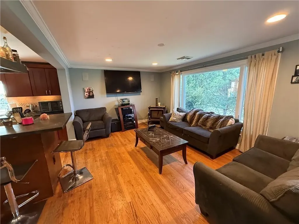 1 Edgewood Avenue Hopkinton RI 02804