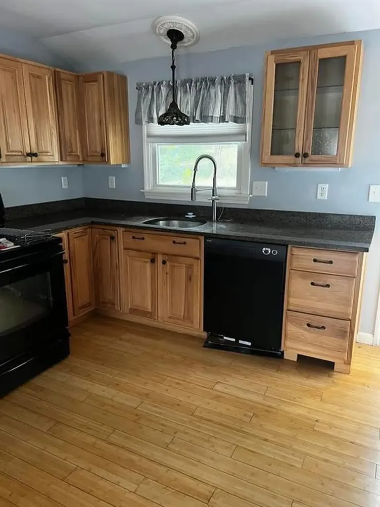 1 Edgewood Avenue Hopkinton RI 02804