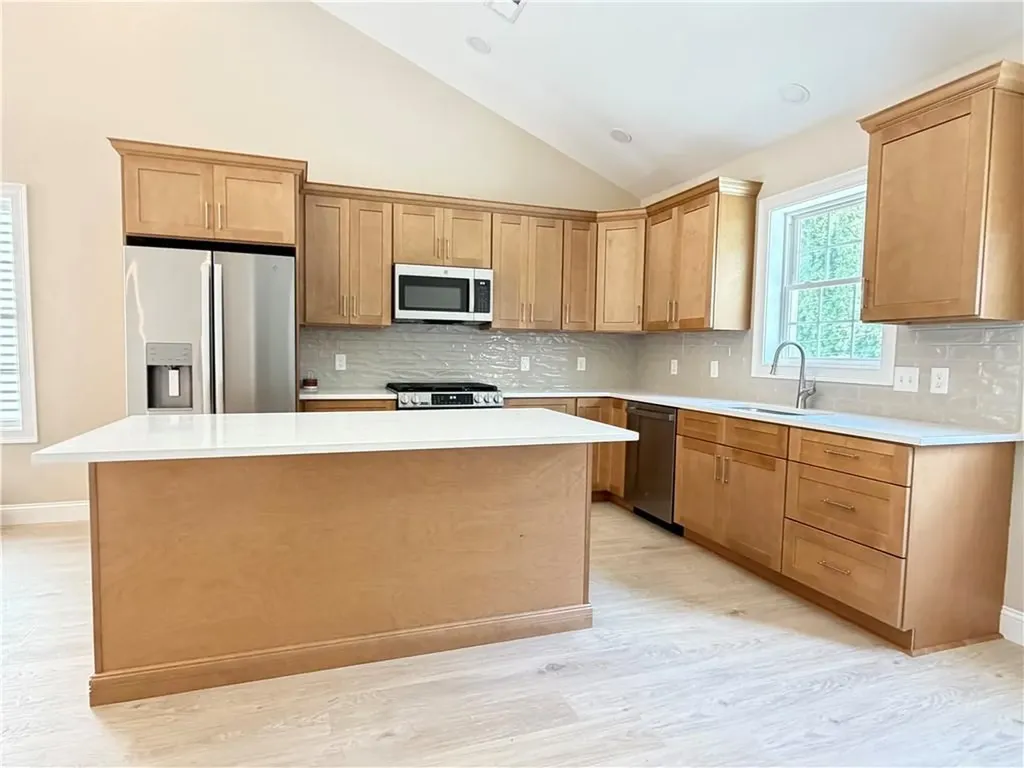 13 Fieldstone Way Johnston RI 02919
