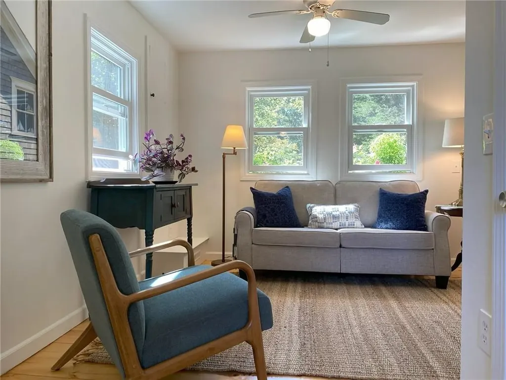 87 Wood Lane South Kingstown RI 02879