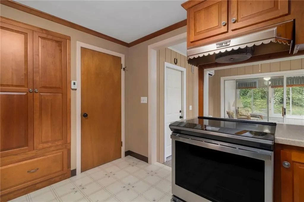 51 Stony Lane North Kingstown RI 02852
