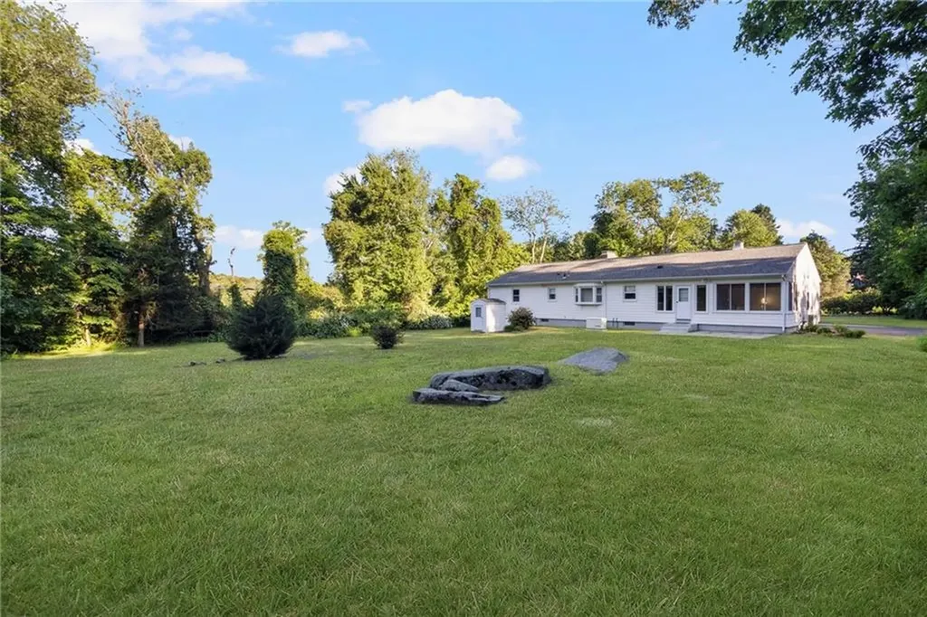 51 Stony Lane North Kingstown RI 02852