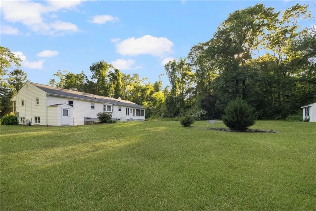 51 Stony Lane North Kingstown RI 02852