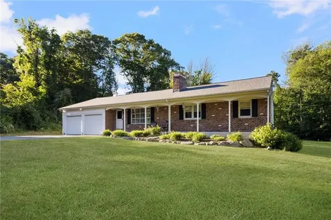 51 Stony Lane North Kingstown RI 02852