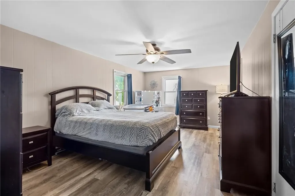 33 Belmont Avenue East Providence RI 02914