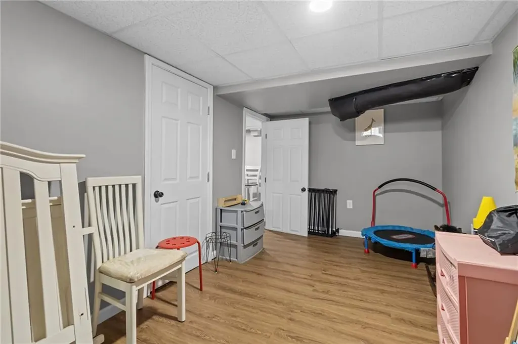 33 Belmont Avenue East Providence RI 02914