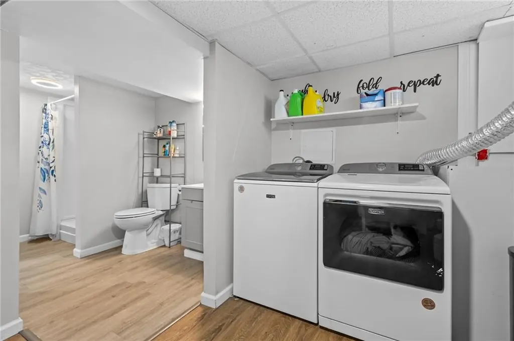 33 Belmont Avenue East Providence RI 02914