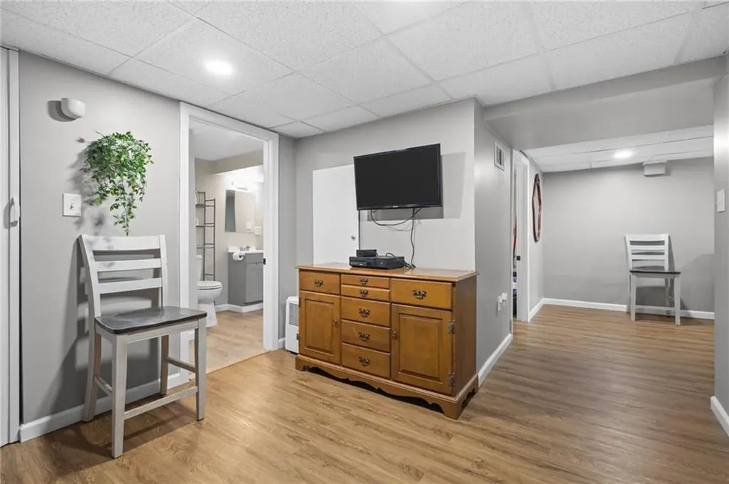 33 Belmont Avenue East Providence RI 02914