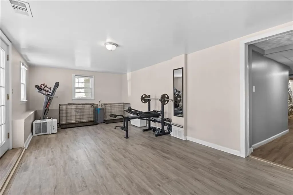 33 Belmont Avenue East Providence RI 02914