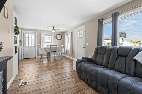 33 Belmont Avenue East Providence RI 02914