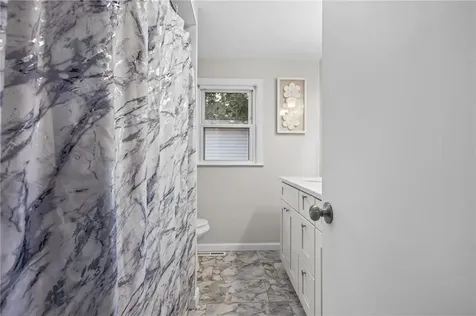 33 Belmont Avenue East Providence RI 02914