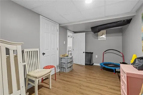 33 Belmont Avenue East Providence RI 02914