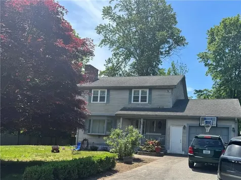 36 Oak Hill Road North Kingstown RI 02852