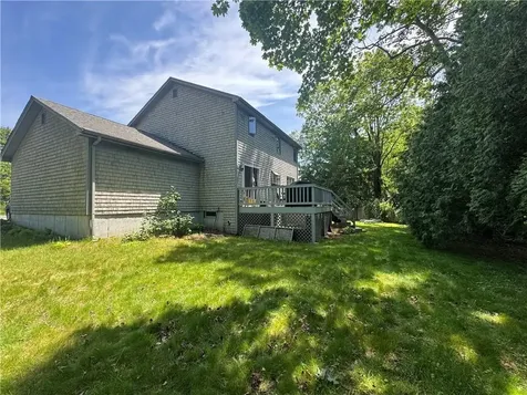 36 Oak Hill Road North Kingstown RI 02852