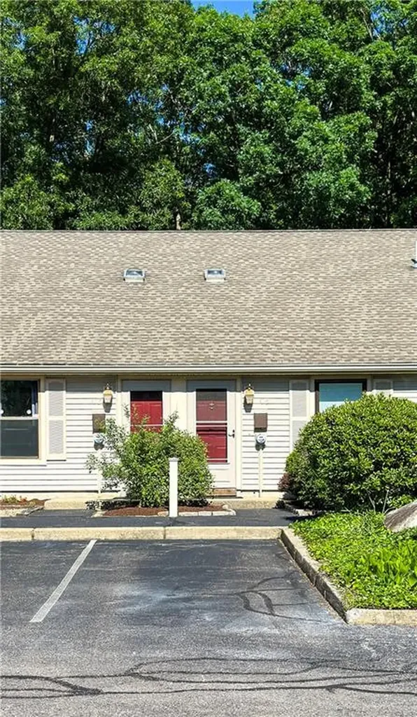 565 Smithfield Road North Providence RI 02904
