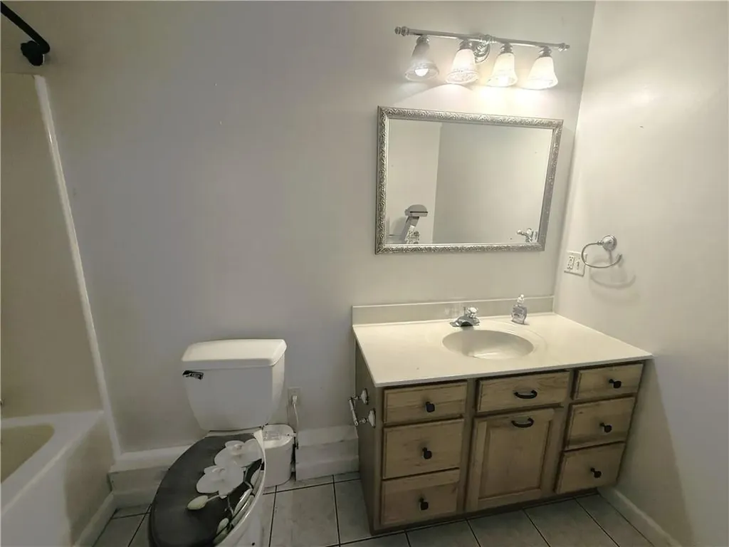 24 Front Street Woonsocket RI 02895