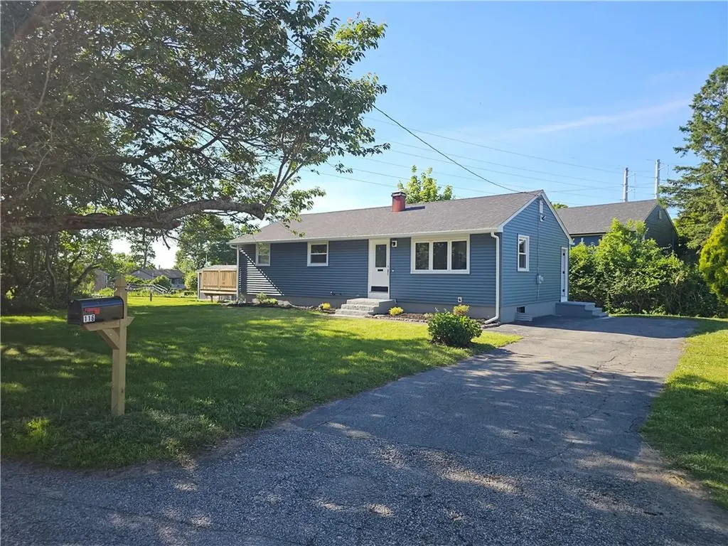116 Louise Drive Tiverton RI 02878