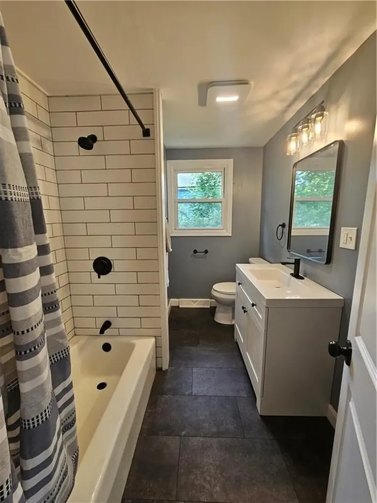 116 Louise Drive Tiverton RI 02878