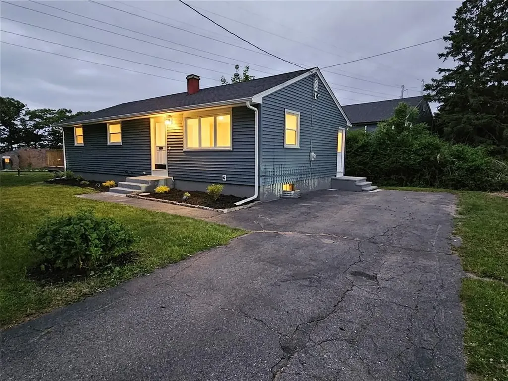 116 Louise Drive Tiverton RI 02878