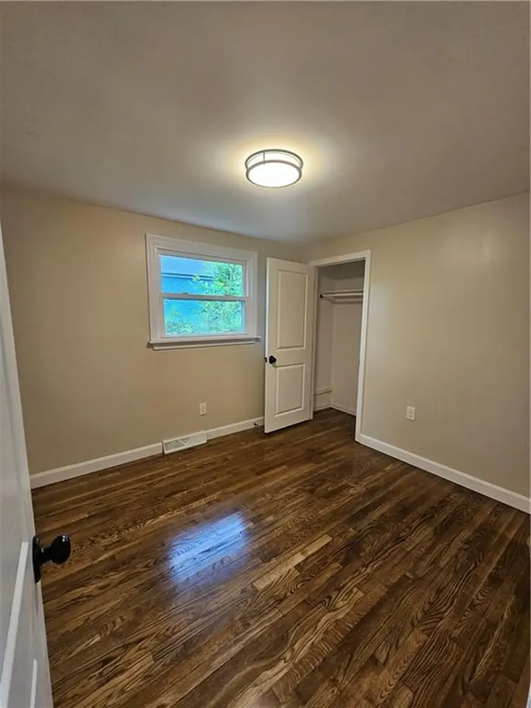 116 Louise Drive Tiverton RI 02878