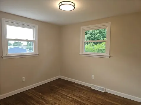 116 Louise Drive Tiverton RI 02878