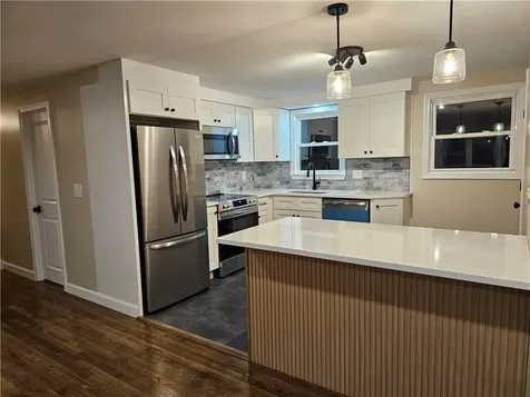 116 Louise Drive Tiverton RI 02878