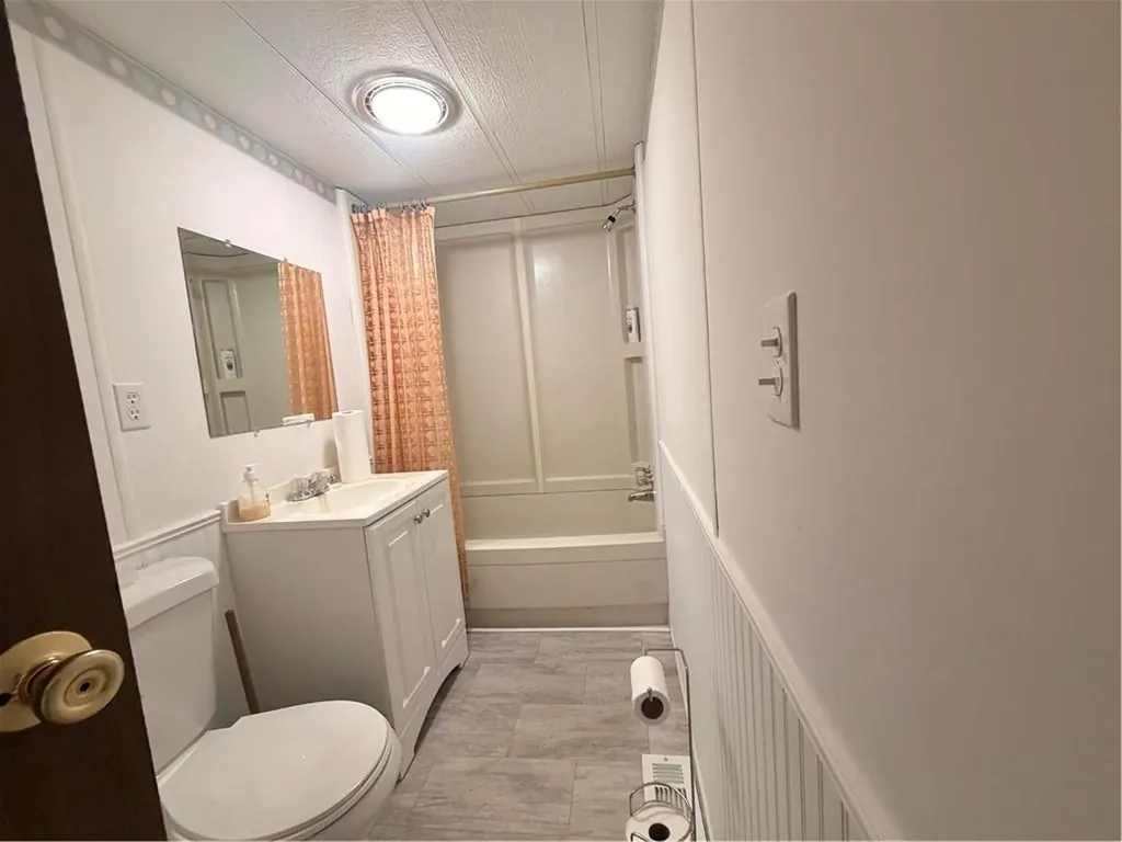 31 Foxtrot Drive Charlestown RI 02813