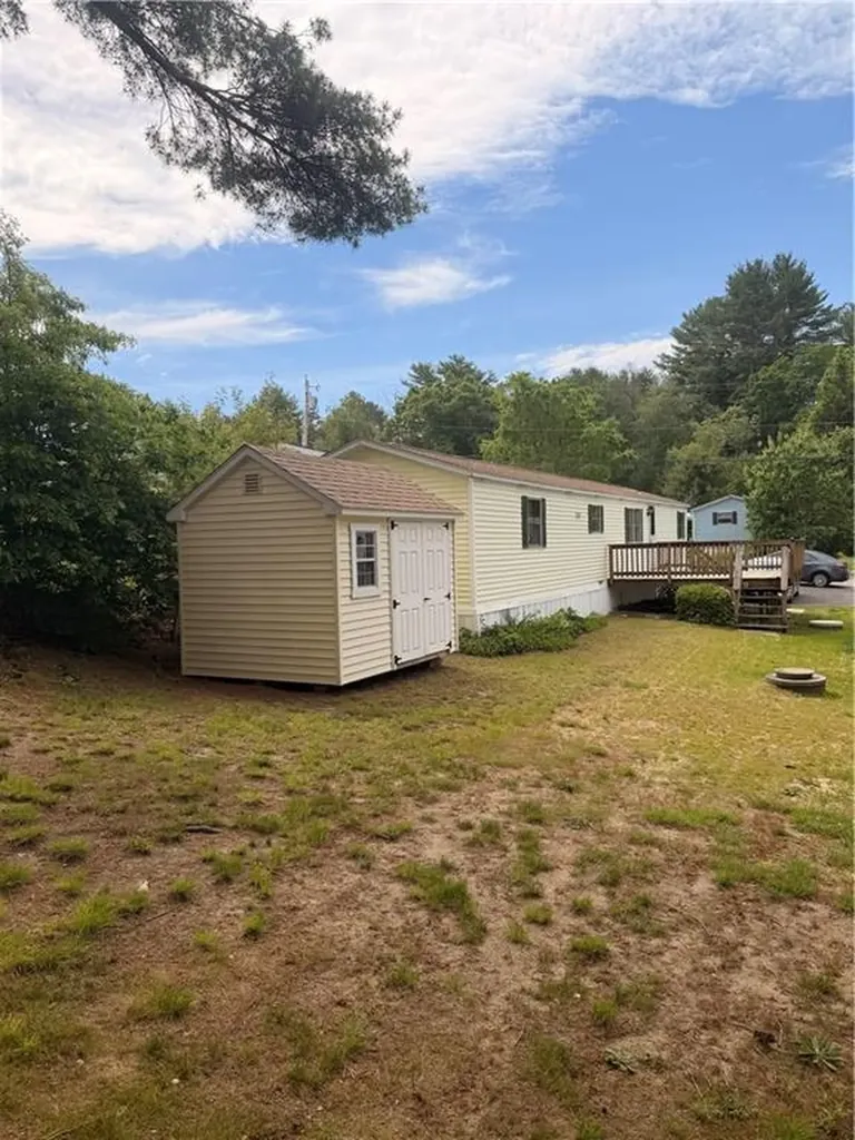31 Foxtrot Drive Charlestown RI 02813