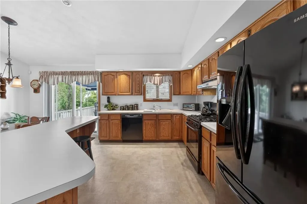 58 Brush Hill Road Narragansett RI 02882