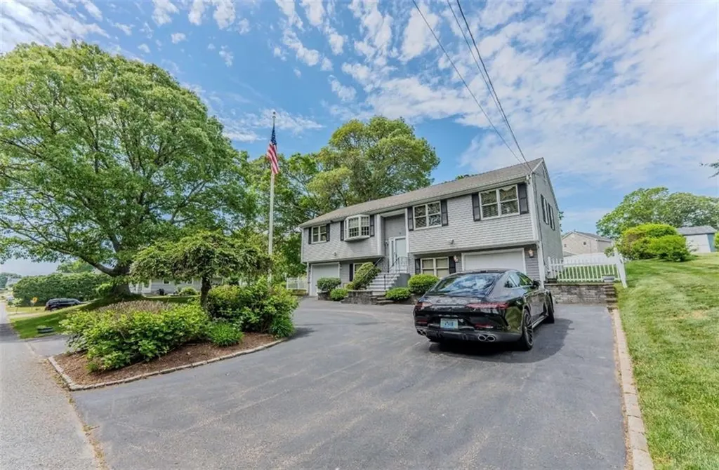 58 Brush Hill Road Narragansett RI 02882