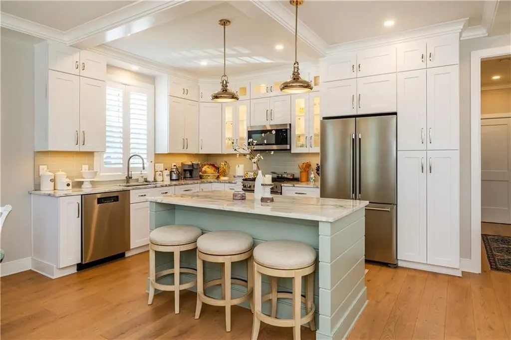 15 Castle Street East Greenwich RI 02818
