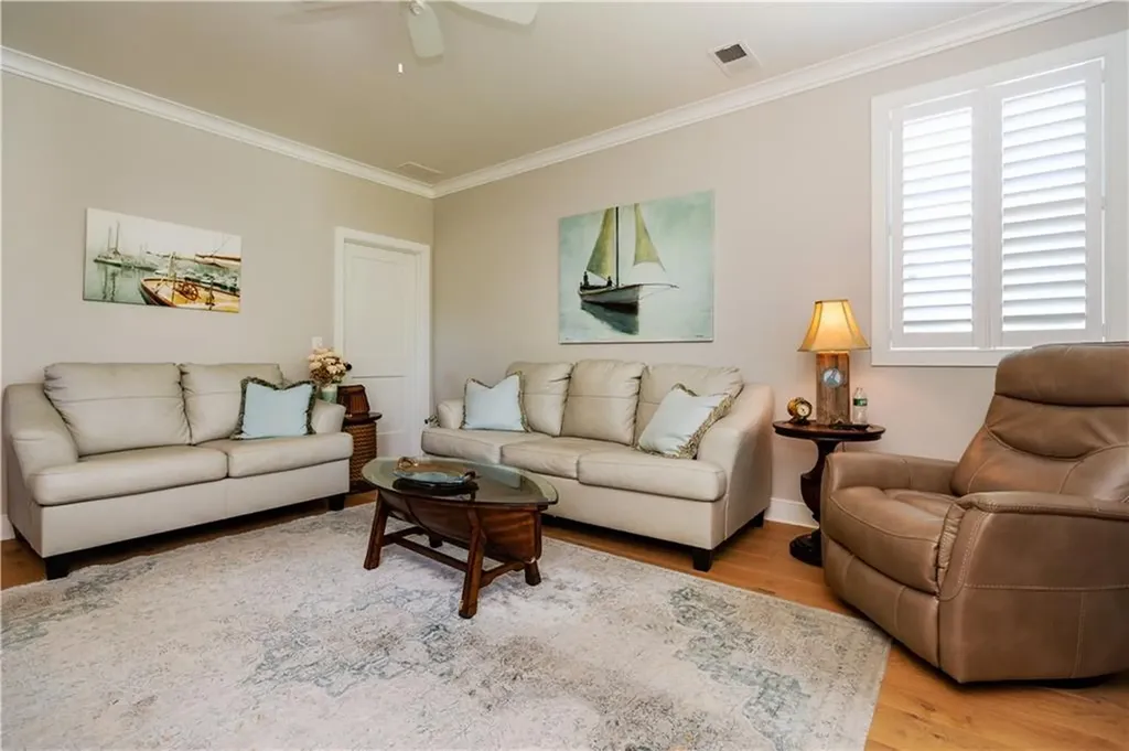 15 Castle Street East Greenwich RI 02818
