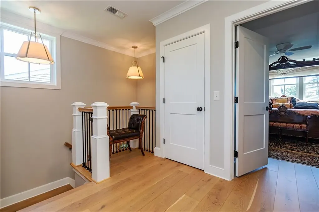 15 Castle Street East Greenwich RI 02818