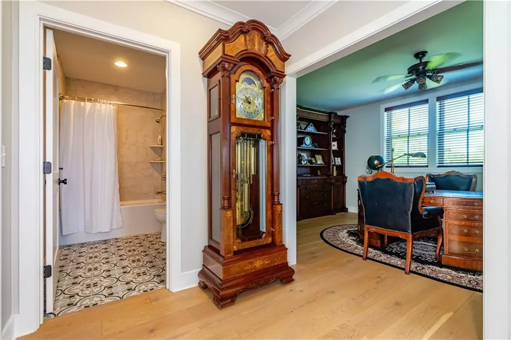 15 Castle Street East Greenwich RI 02818