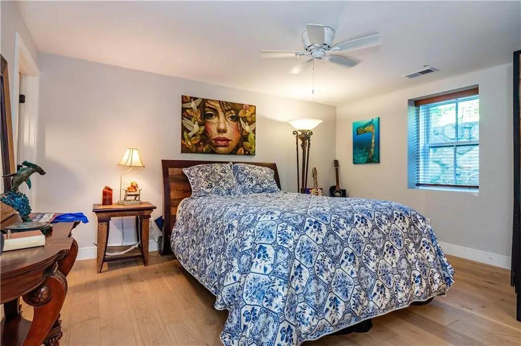 15 Castle Street East Greenwich RI 02818
