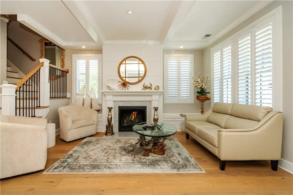 15 Castle Street East Greenwich RI 02818