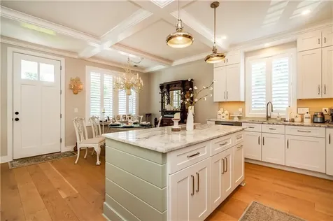 15 Castle Street East Greenwich RI 02818