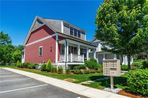 15 Castle Street East Greenwich RI 02818