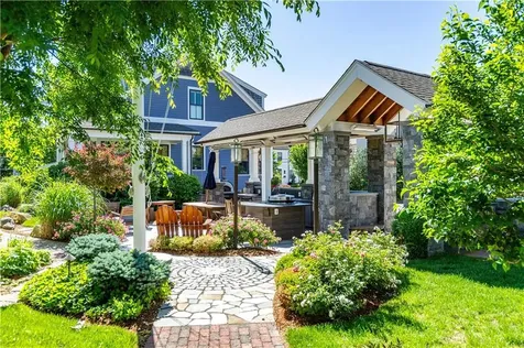15 Castle Street East Greenwich RI 02818