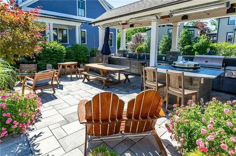 15 Castle Street East Greenwich RI 02818