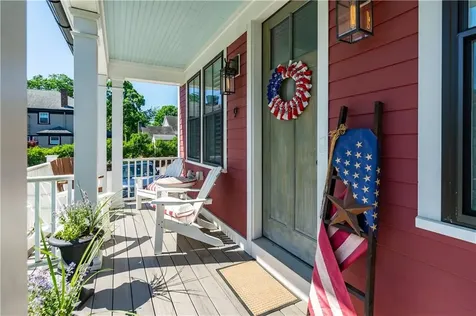 15 Castle Street East Greenwich RI 02818