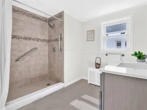 35 Brook Street Seekonk MA 02771